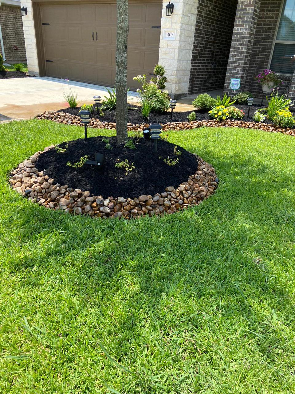 Meliton Landscaping & Tree services Image